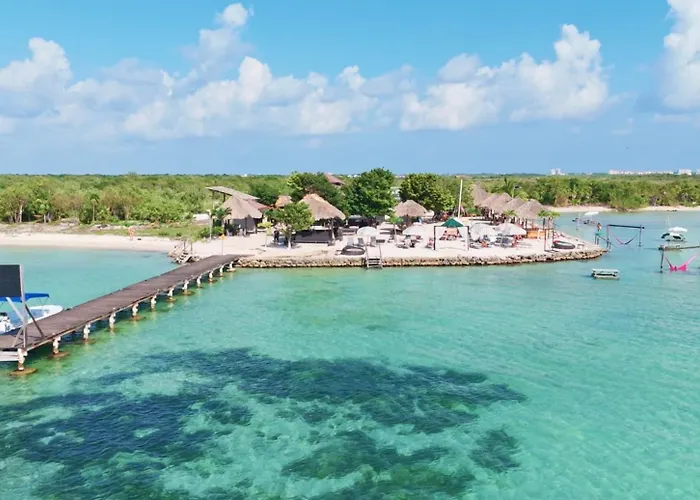 Whiskey Run And Mistico Club Boat Shuttle San Pedro (Ambergris Caye)